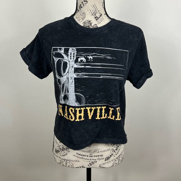 Nashville cowboy themed graphic Diamond washed cropped short sleeve t-shirt - Picture 1 of 10